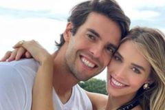 'Só a oração tem me acalmado', diz esposa de Kaká após sofrer aborto