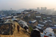 Muçulmanos queimam casas de cristãos e milhares já foram deslocados