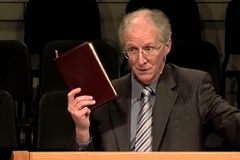 “Se Deus é soberano, por que há tanto sofrimento?”, John Piper responde