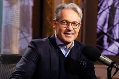 "O ateísmo está morto": Autor diz que arqueologia e ciência apontam a existência de Deus