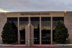 Megaigreja vende templo e passará a realizar apenas cultos online