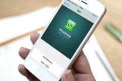 Pastor manda "nude" por acidente em grupo de pastores no Whatsapp e detalhe chamou atenção