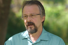 Pastor sobrevive a tiro no crânio e faz vigília pelo atirador: "Precisamos levá-lo a Jesus"