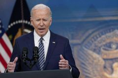 Biden declara apoio a cirurgias trans para “mudança de sexo” em crianças