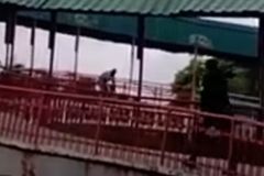 Policial militar evangélico impede jovem de se suicidar em ponte