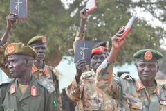 Mais de 400 soldados recebem bíblias e são evangelizados no Sudão do Sul