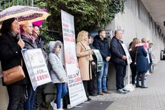 Tribunal proíbe vigília de oração próxima a clínica de aborto na Alemanha