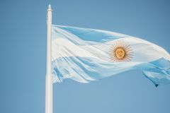 Argentina faz licitação para comprar 10 mil pênis de madeira
