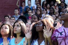 Estudo: jovens que vão à igreja são mentalmente mais saudáveis do que os que não vão | Notícias Gospel