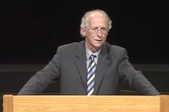 Jovens evangélicos: o amor ao mundo inviabiliza o ministério, alerta Piper