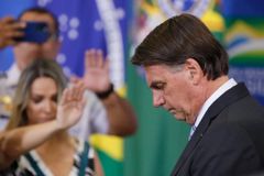 Entre evangélicos, Bolsonaro seria reeleito no primeiro turno, diz pesquisa