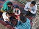 Família indiana é expulsa de aldeia por causa da fé: "Não vou deixar Jesus"