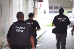 Pastor é preso após acusação de estupro; casos envergonham a Igreja