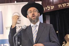 Rabino-chefe de Israel pede à nação que se humilhe diante de Deus pelo fim da pandemia