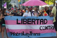 “Lei trans” na Espanha gera preocupação por violar direitos dos pais