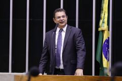 Deputado apresenta projeto para dificultar cassação de mandato