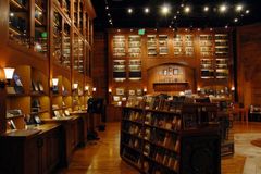 Muçulmana se entrega a Jesus durante visita na Biblioteca do Billy Graham