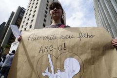 Mais de 500 bebês são salvos da morte, após campanha contra o aborto