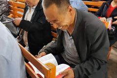 Bíblias enviadas a China encoraja cristãos em meio ao lockdown prolongado