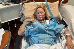 Mãe e filha baleadas durante assalto sobrevivem: "Não acredito em sorte, acredito em Deus"