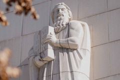 Um em cada três alemães diz conhecer os Dez Mandamentos