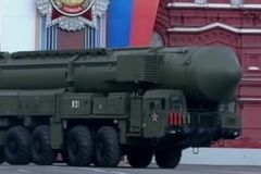 TV russa diz que “todos morreremos um dia” para “confortar” sobre guerra nuclear