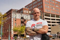 Viciado em drogas desde os 11 anos, homem ouve a voz de Deus e é liberto: "Ore"