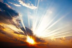 Vamos continuar confiando e dependendo de Deus!
