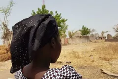 Mulher africana ouve Deus chamar seu nome: "Ele é Deus, e não há outro"