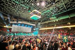 Milhares entregam suas vidas a Jesus em 2 dias de evangelismo, na Califórnia