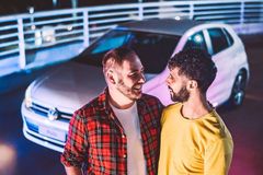 Volkswagen é alvo de críticas após campanha com gays