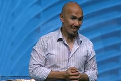Francis Chan é forçado a deixar Hong Kong e retornar aos EUA