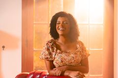 Kemilly Santos apresenta o álbum "Plano Original"