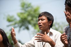 Monges budistas se rendem a Jesus após desafiarem quem é o verdadeiro Deus