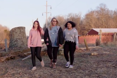 Família ora durante tornado e sobrevive ilesa: "Deus estava lá"