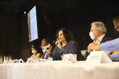 Damares cobra pastores para denunciarem casos de violência doméstica