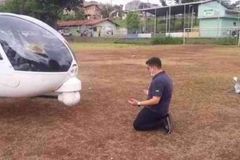Piloto de helicóptero faz oração agradecendo a Deus, após pouso forçado em BH