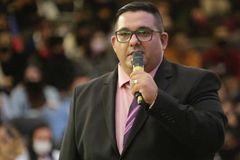 Alerta! Pastor Renato Cesar tem Instagram e WhatsApp hackeados