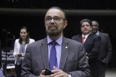 Defendendo visão de Bolsonaro, pastor é eleito vice-presidente da Câmara