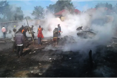 Extremistas queimam igreja durante vigília e cristãos acabam mortos