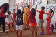 Igreja alcança crianças em favelas e casas de acolhimento: "O propósito é levar Jesus"