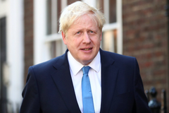 Boris Johnson elogia trabalho de igrejas na pandemia: ‘Trouxeram os ensinos de Jesus’