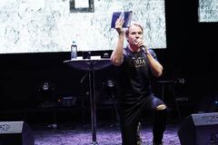 Chris Duran: "Já tive carinho dos fãs, mas nada é melhor do que ver uma pessoa restaurada"