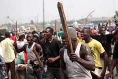 Radicais muçulmanos matam pastor, esposa e 3 filhos queimados vivos em ataque na Nigéria | Notícias Gospel