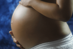 Liberação do aborto caseiro na Escócia preocupa maioria da população, diz pesquisa