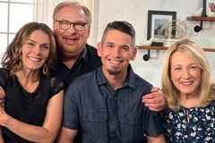 Rick Warren anuncia aposentadoria e revela substituto