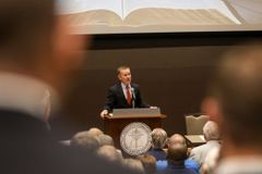 Maior denominação dos EUA, Batista do Sul tem queda histórica de 435 mil membros em 1 ano