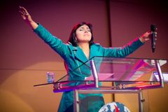 "Se não medita na Palavra de Deus, é sinal de que perdeu o primeiro amor", diz Eyshila