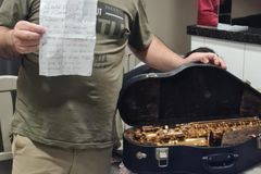 Ladrões deixam carta pedindo perdão por roubarem instrumento em igreja