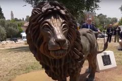 Estátua do Leão de Judá de Jerusalém celebra os laços judaico-cristãos